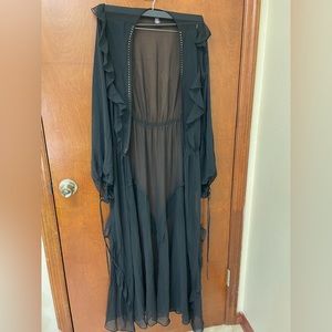 VS long black robe